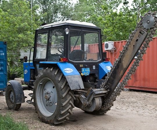 Траншеекопатель в аренду в Донецке и  Ростовской области